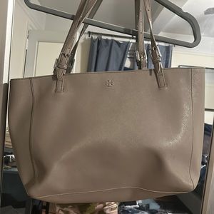 Tori Burch nude tote bag